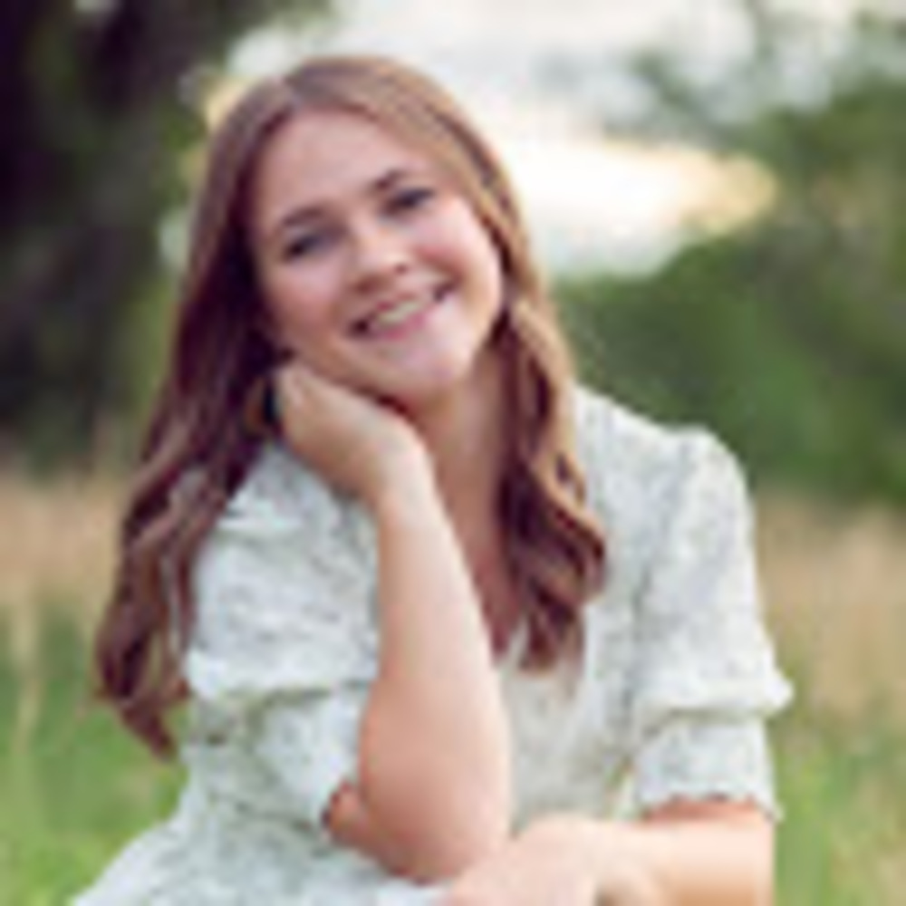 Meet your Posher, Isabella